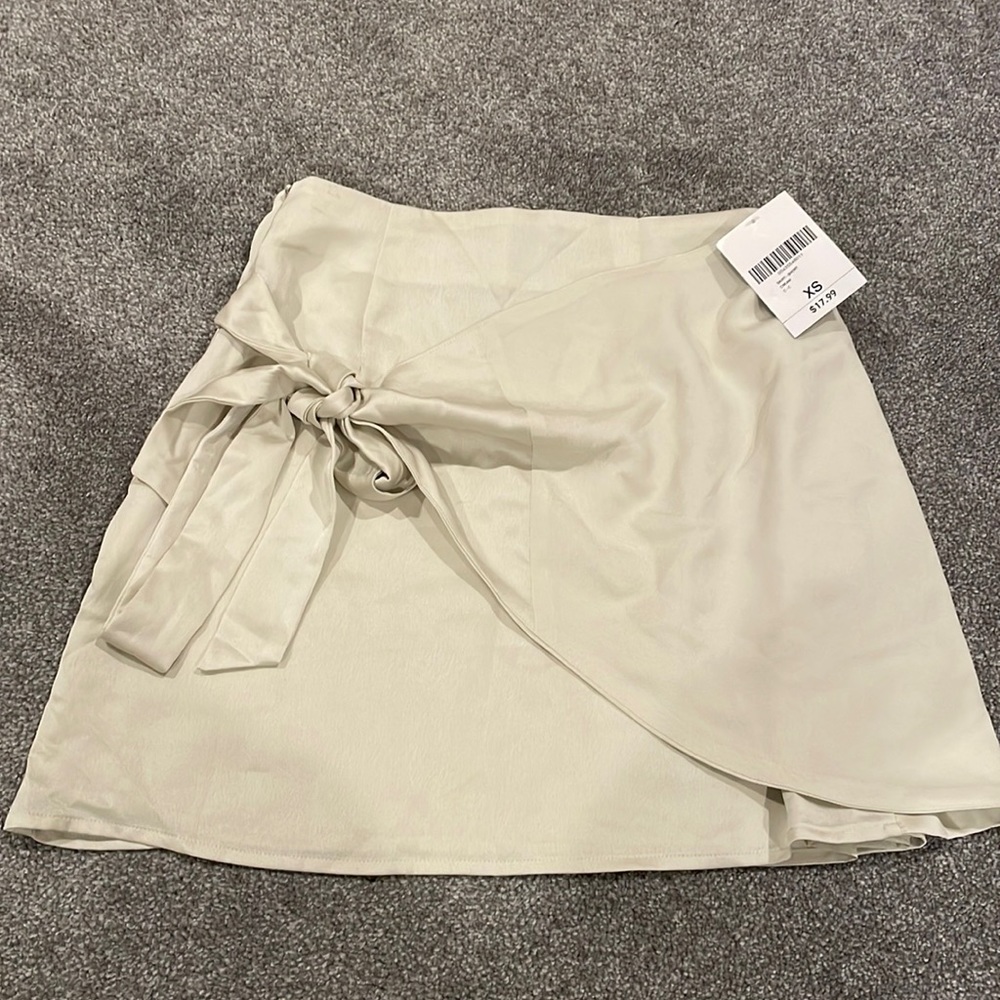 Cream Satin Wrap skirt (Front tie)